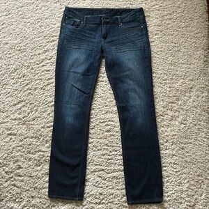 Express dark wash mid-rise stretch slim straight jeans.